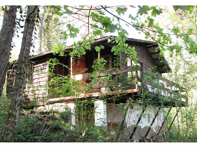 Chalet 6 pers + inboedel - afbeelding 1 van  11