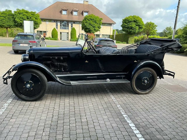 Chalmers touringcar 35 c oldtimer - afbeelding 12 van  44