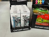 Champ diverse rookwaren accessoires in display - afbeelding 2 van  5