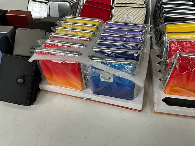 Champ diverse sigaretten cases (84x) - afbeelding 4 van  9