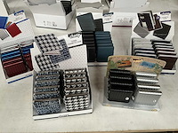 Champ diverse sigaretten cases in display - afbeelding 1 van  3