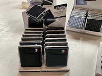 Champ diverse sigaretten cases in display - afbeelding 2 van  5