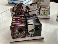Champ diverse sigaretten cases in display - afbeelding 2 van  7