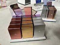 Champ diverse sigaretten cases in display - afbeelding 4 van  7