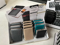 Champ diverse sigaretten cases in display - afbeelding 3 van  6