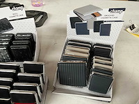 Champ diverse sigaretten cases in display - afbeelding 5 van  6