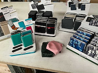 Champ diverse sigaretten cases in display - afbeelding 6 van  6