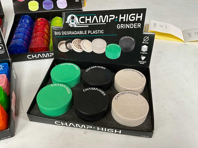 Champ high diverse grinders in display - afbeelding 2 van  8