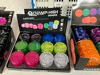 Champ high diverse grinders in display - afbeelding 6 van  7