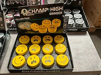 Champ high diverse grinders in display - afbeelding 2 van  8