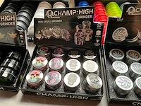 Champ high diverse grinders in display - afbeelding 5 van  8