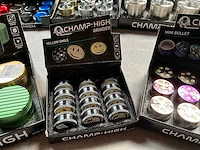 Champ high diverse grinders in display - afbeelding 3 van  9