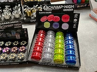 Champ high diverse grinders in display - afbeelding 5 van  9