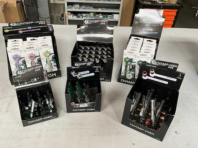 Champ high diverse pijpen in display - afbeelding 1 van  7
