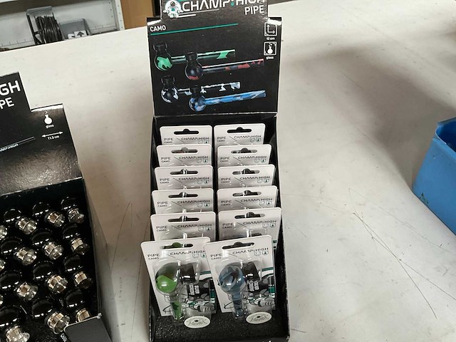 Champ high diverse pijpen in display - afbeelding 4 van  7