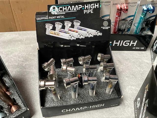 Champ high diverse pijpen in display - afbeelding 6 van  7