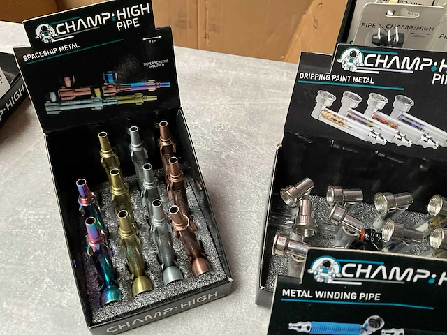 Champ high diverse pijpen in display - afbeelding 2 van  7