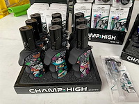 Champ high diverse rookwaren in display - afbeelding 2 van  7