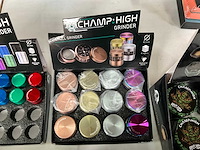 Champ high mix kavel diverse grinders in display - afbeelding 6 van  11