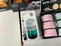 Champ high mix kavel diverse grinders in display - afbeelding 10 van  11