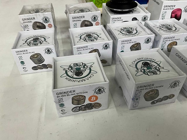 Champ high mix kavel diverse grinders - afbeelding 2 van  8