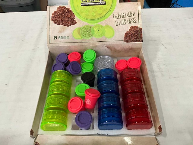 Champ high mix kavel diverse grinders - afbeelding 8 van  8