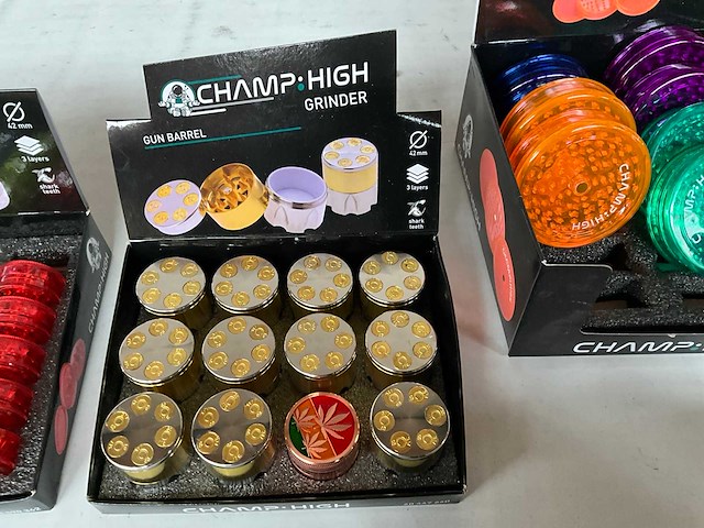 Champ high mix kavel diverse grinders - afbeelding 9 van  12