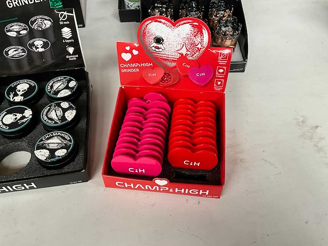 Champ high mix kavel diverse grinders - afbeelding 12 van  12