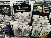 Champ high mix kavel diverse pijpen in display - afbeelding 5 van  7