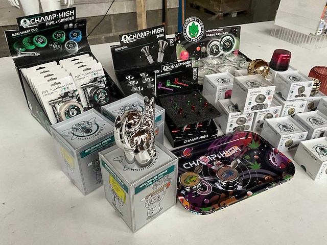 Champ high mix kavel diverse rookwaren - afbeelding 3 van  12