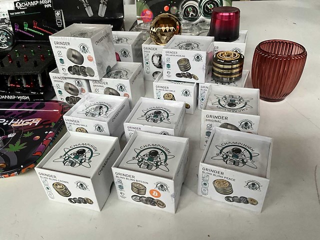 Champ high mix kavel diverse rookwaren - afbeelding 5 van  12