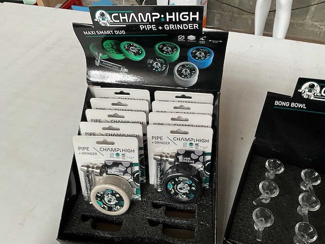 Champ high mix kavel diverse rookwaren - afbeelding 10 van  12