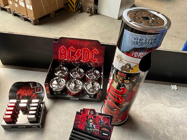 Champ mix kavel rookwaren in display thema ac/dc - afbeelding 6 van  6