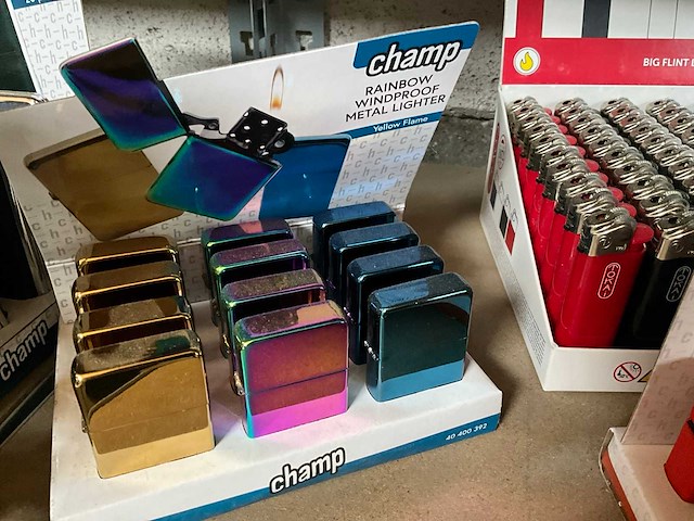Champ & tokai diverse aanstekers in display - afbeelding 3 van  7