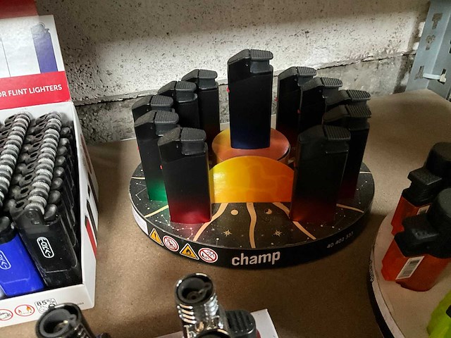 Champ & tokai diverse aanstekers in display - afbeelding 6 van  7