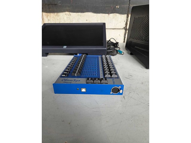 Chamsys mini wing + pc + touch - afbeelding 5 van  5