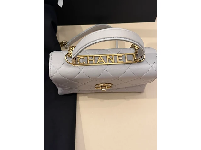 Chanel handtas - top handle flap bag - afbeelding 24 van  24
