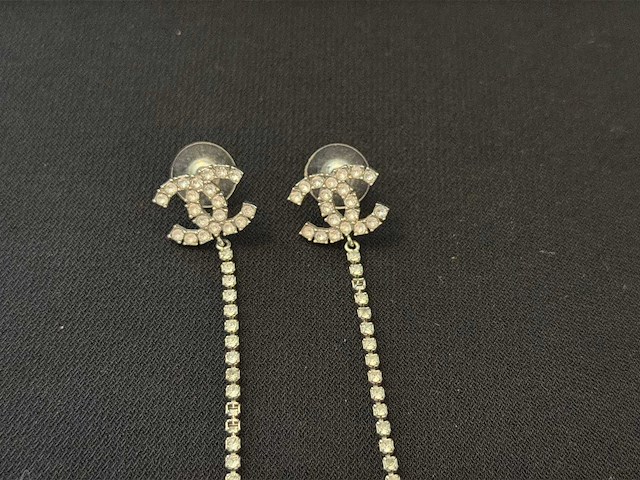 Chanel oorbellen - afbeelding 4 van  5