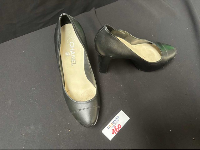 Chanel schoenen maat 38 (gebruikt) - afbeelding 2 van  4