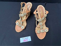 Chanel schoenen maat 38 (gebruikt) - afbeelding 1 van  4