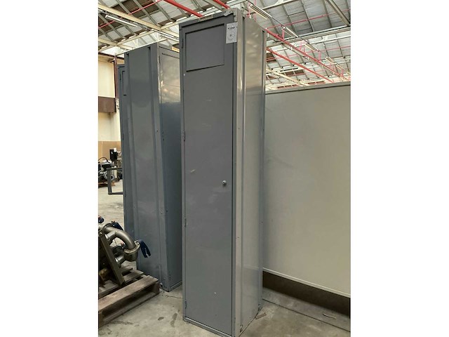 Change o matic metalen linnenkast (4x) - afbeelding 2 van  5