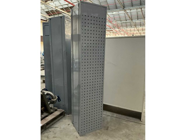 Change o matic metalen linnenkast (4x) - afbeelding 3 van  5