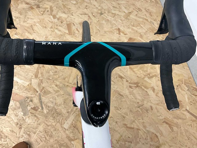 Chapter 2 toa limited edition racefiets - afbeelding 6 van  18