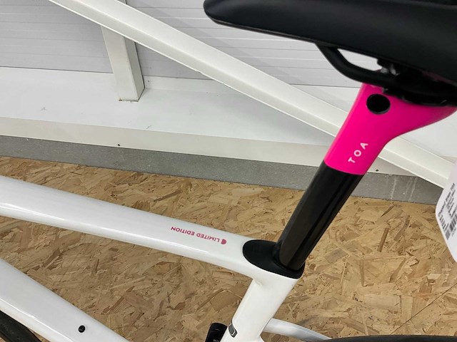 Chapter 2 toa limited edition racefiets - afbeelding 7 van  18