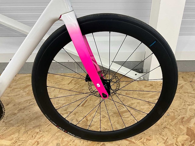 Chapter 2 toa limited edition racefiets - afbeelding 13 van  18