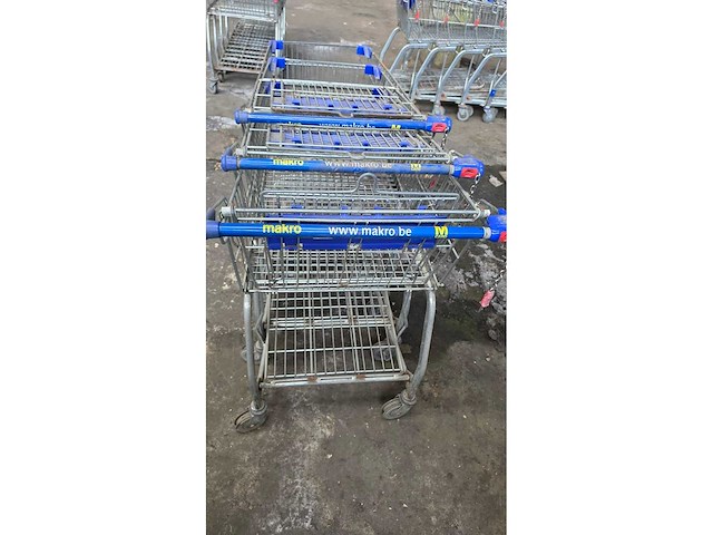 Chariots de magasin (3x) - afbeelding 3 van  4