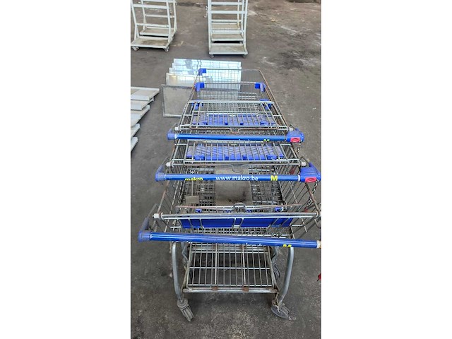 Chariots de magasin (3x) - afbeelding 2 van  4