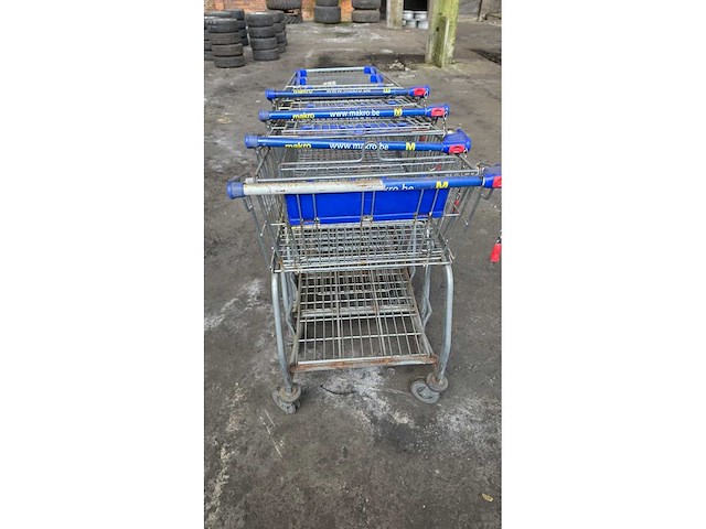 Chariots de magasin (4x) - afbeelding 3 van  5