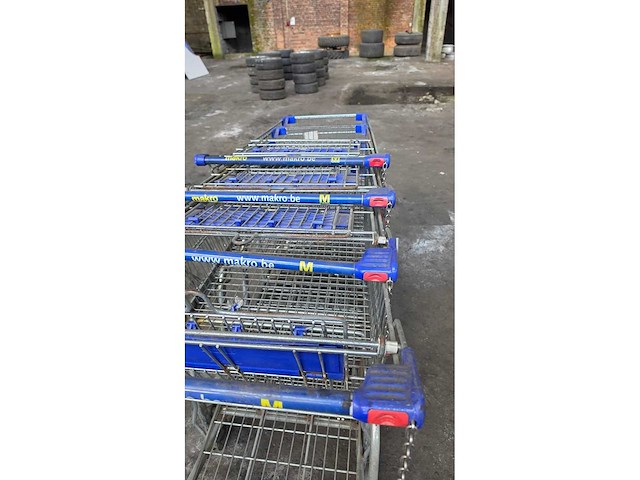Chariots de magasin (4x) - afbeelding 4 van  5
