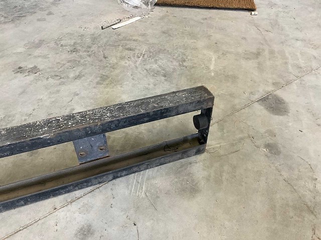 Chassis bouwlift - afbeelding 6 van  6